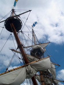 1630s era colonial vessel Kalmar Nyckel, shot from my kayak